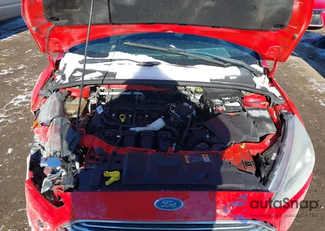 2015 Ford Focus Se z USA, uszkodzony, nr VIN 1FADP3F29FL317148